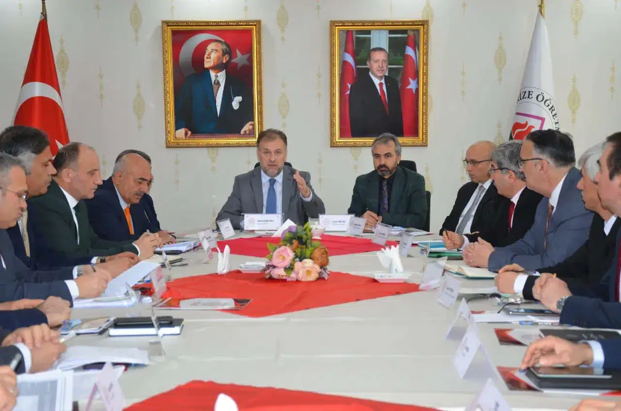 Milli Bakan Yardımcısı Kemal Şamlıoğlu başkanlığında İl Eğitim Değerlendirme Toplantısı yapıldı