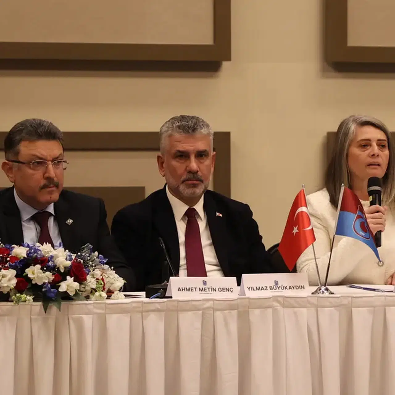 Trabzonspor'da Fenerbahçe maçındaki olaylara ilişkin basın toplantısı yapıldı