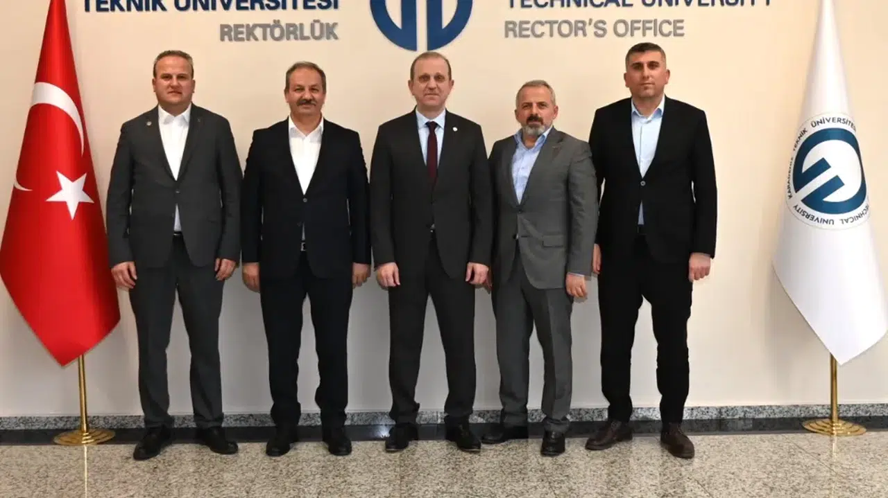 Sağlık-Sen Genel Başkanı Doğan'dan KTÜ Rektörü Prof. Dr. Çuvalcı'ya ziyaret