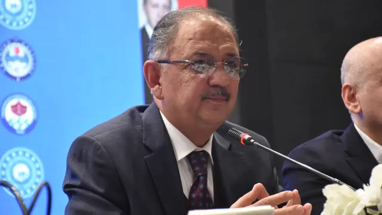 Bakan Özhaseki: Asrın felaketini asrın dönemi sıfatına döndürdük