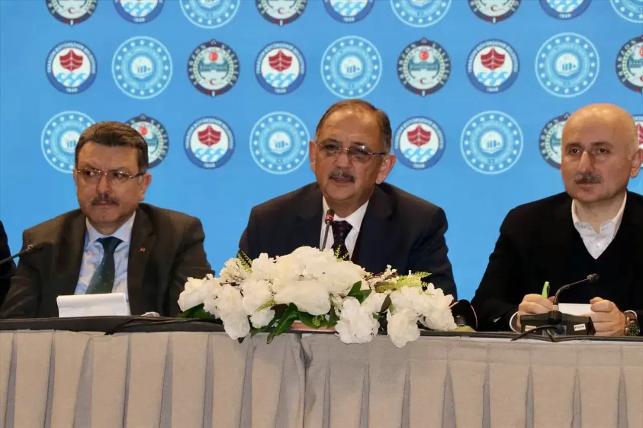 Çevre, Şehircilik ve İklim Değişikliği Bakanı Özhaseki, Trabzon'da konuştu