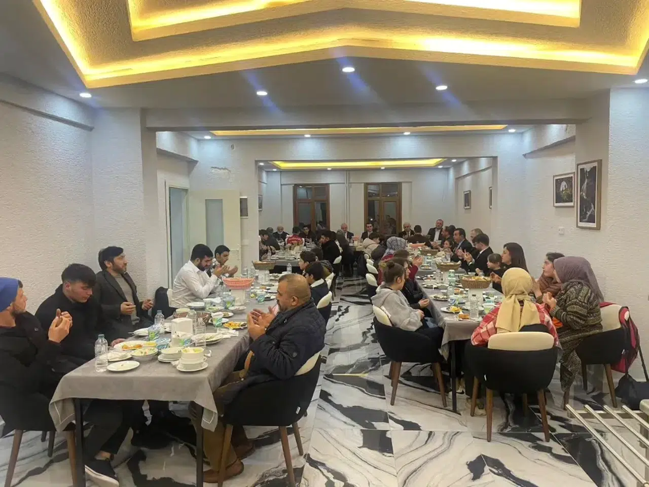 Kalkandere Kaymakamlığı'ndan "Dünya Yetimler Günü" için iftar programı