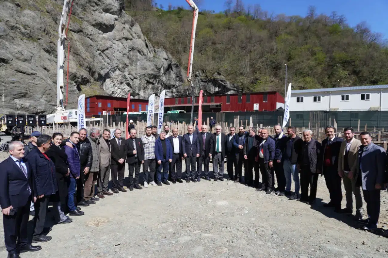 Başkan Metin mezbaha inşaatında incelemelerde bulundu