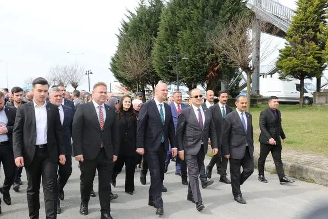 AK Parti Rize'de Seçim İrtibat Bürosu Açılışı ve Esnaf Ziyaretleri