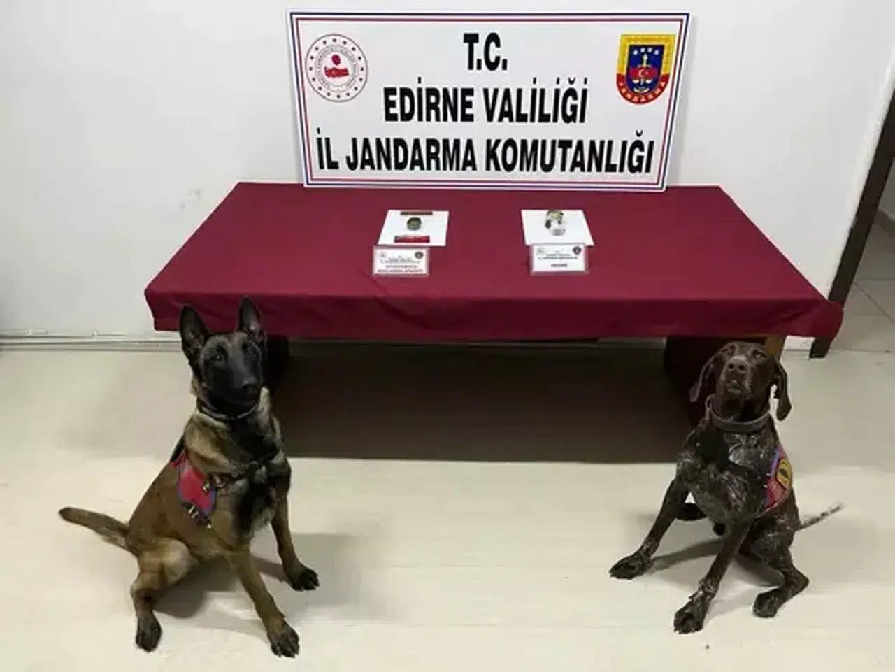 Durdurulan araçta uyuşturucu ele geçirildi