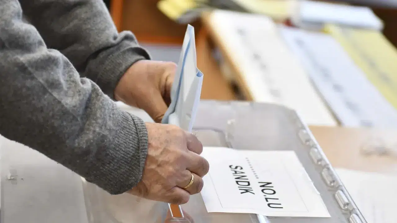 Artvin'de CHP adayı Bilgehan Erdem kazandı