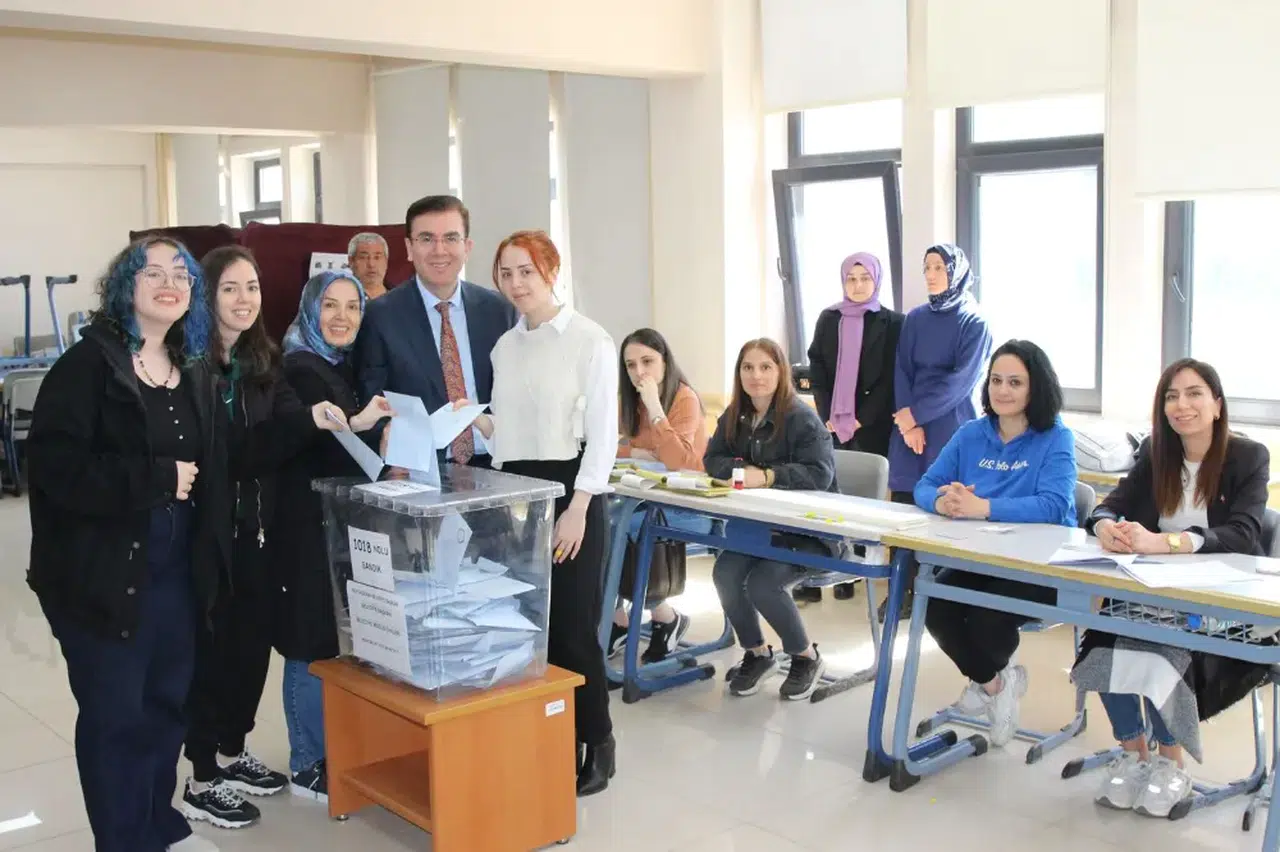 Vakfıkebir Belediye Başkanı Muhammet Balta, Sandık Başında