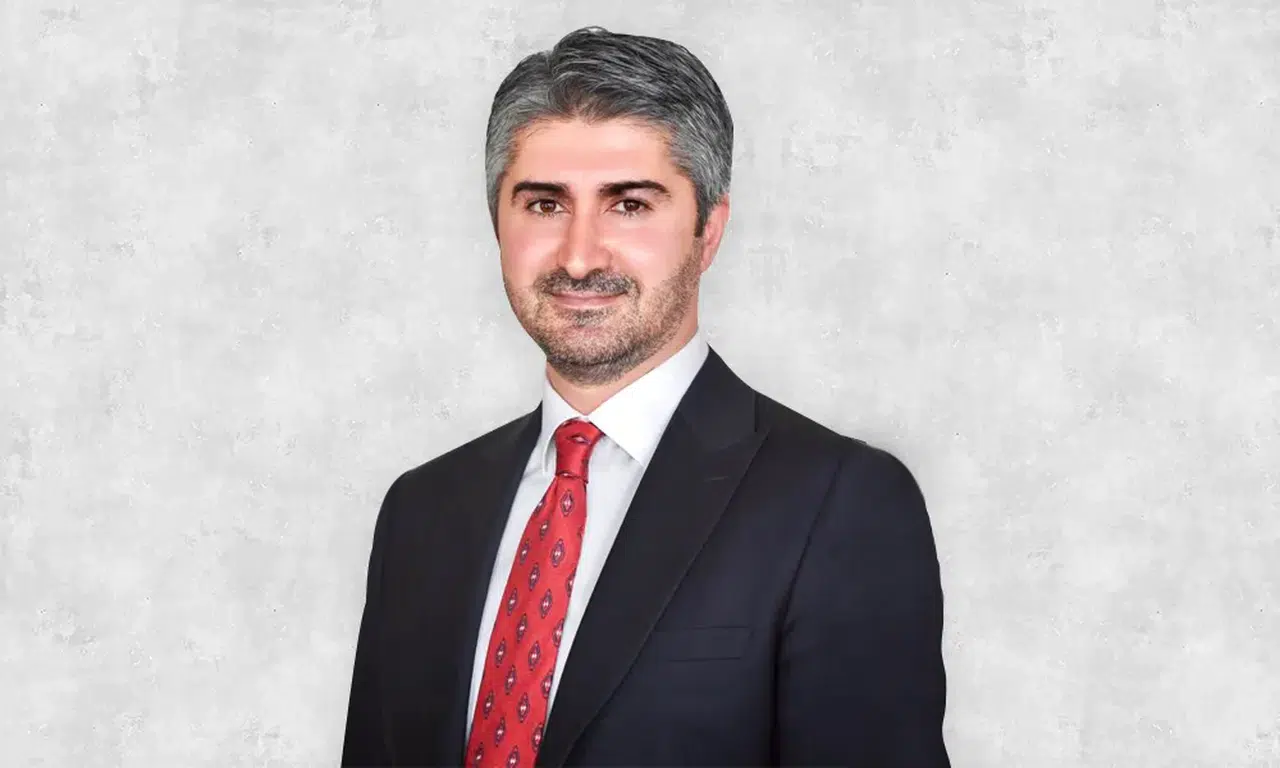 Aile ve Sosyal Hizmetler Bakan Yardımcısı Tarıkdaroğlu, oyunu Erzurum'da kullandı