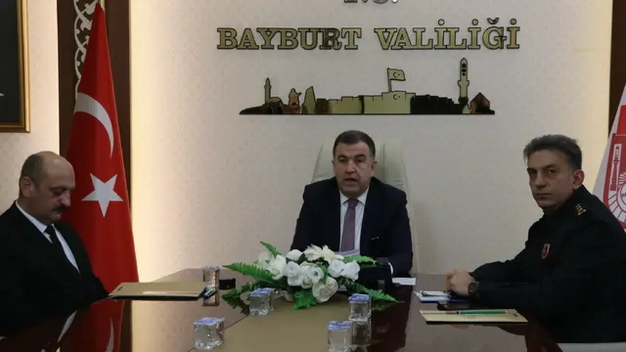 Bayburt Valisi Eldivan, kentteki asayiş çalışmalarına ilişkin açıklamada bulundu