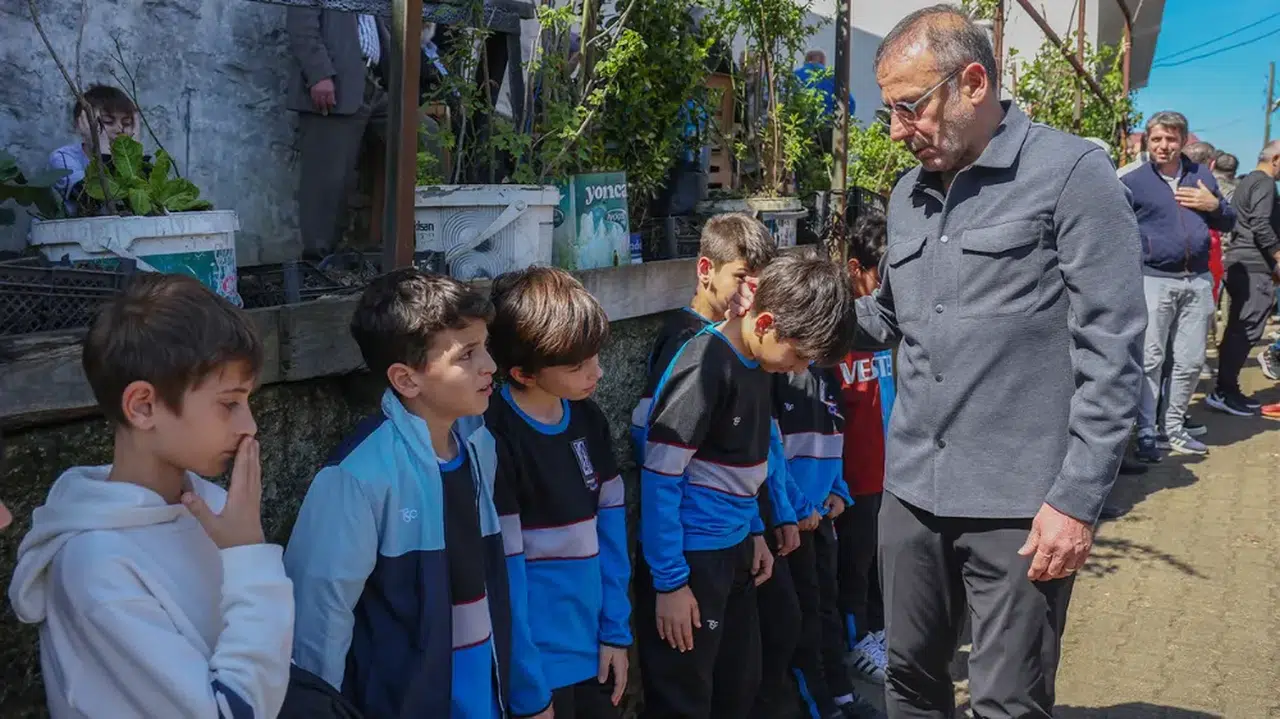 Trabzonspor'un altyapı futbolcusu Mirkan Kurt'un cenazesi defnedildi