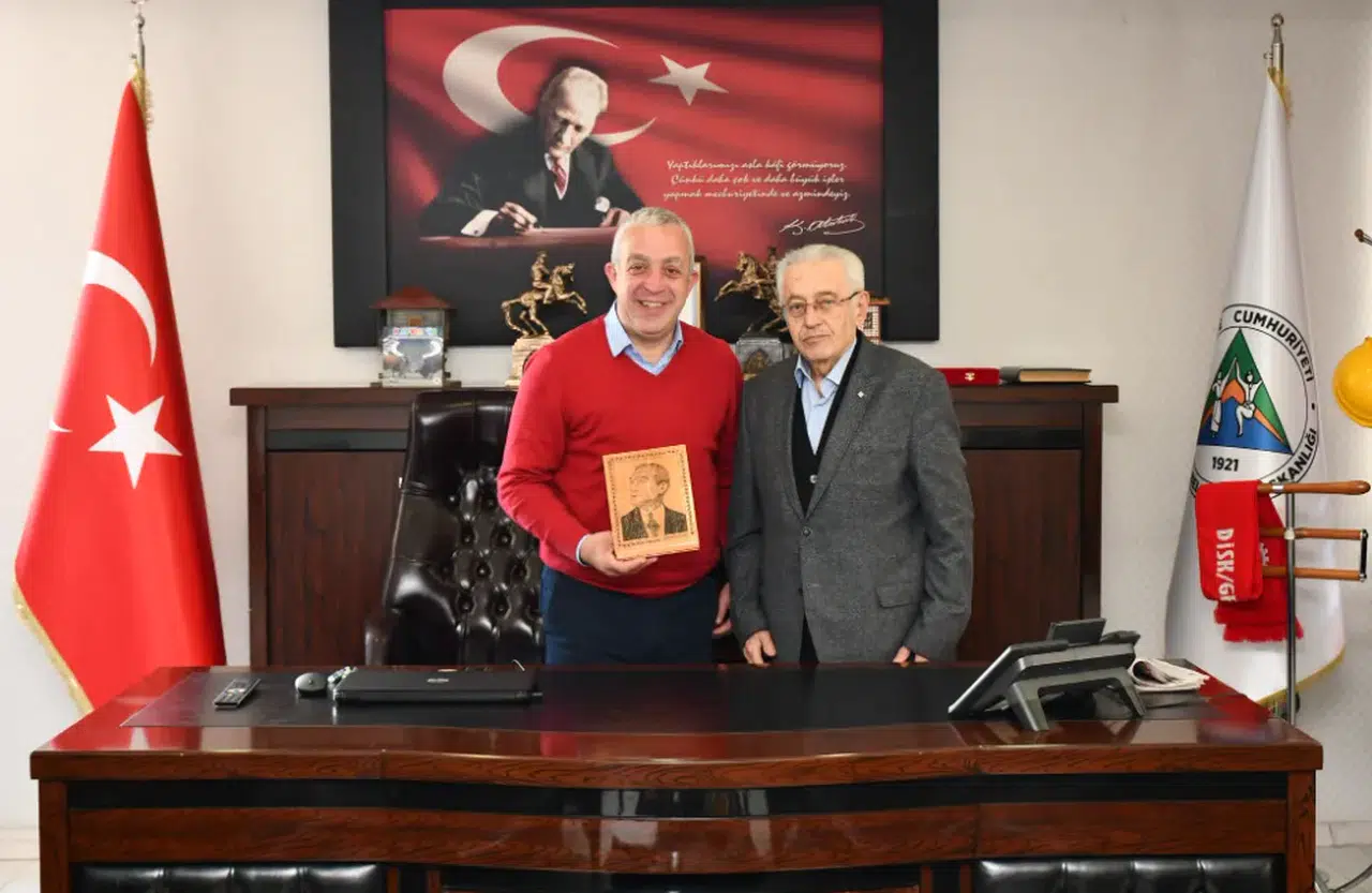 Eski Belediye Başkanı Yazan, Başkan Erdem'i Ziyaret Etti