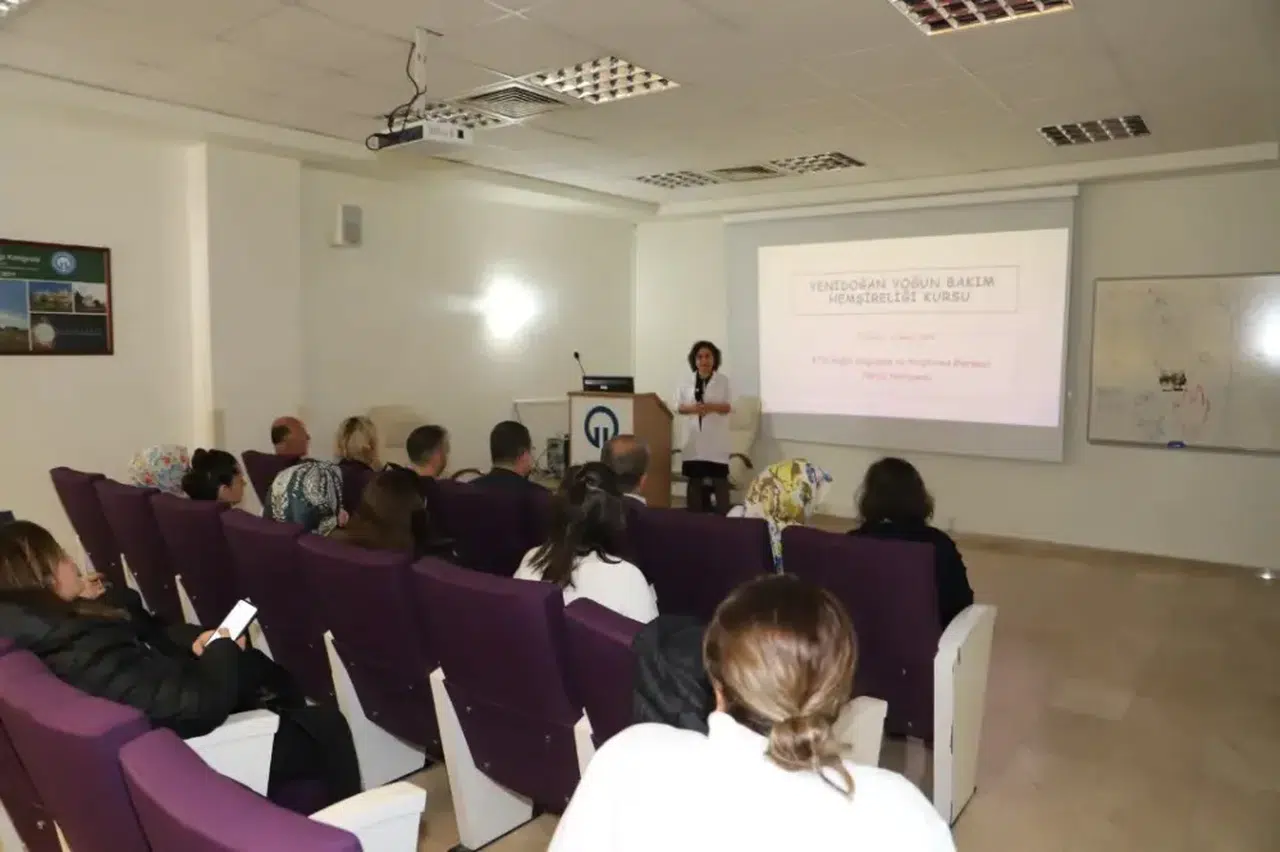 Trabzon'da Yenidoğan Yoğun Bakım Hemşireliği Eğitimi Tekrar Başladı!