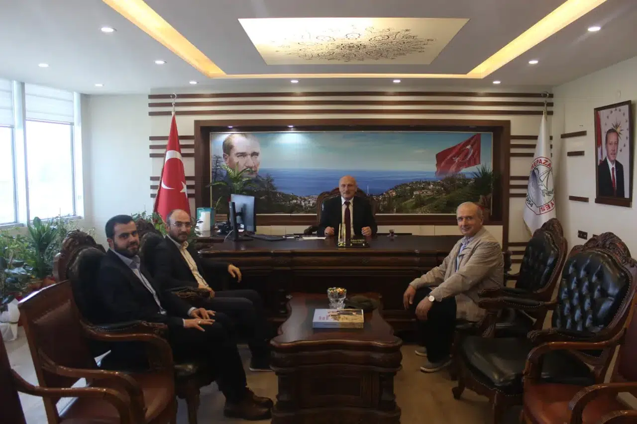 TSE Rize il temsilcisi Terzi başkan Kalça'yı makamında ziyaret etti