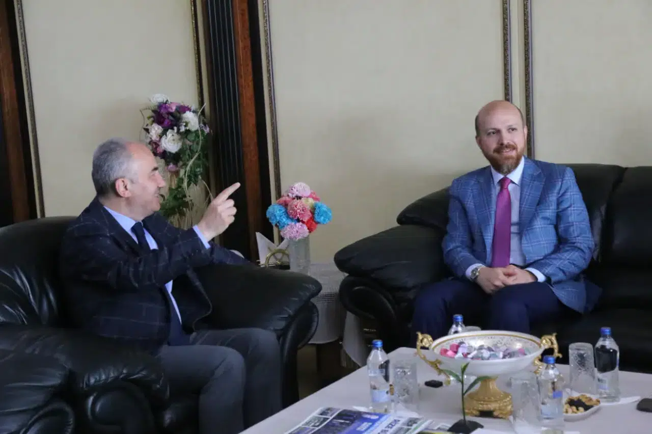 Bilal Erdoğan'dan Rahmi Metin'e hayırlı olsun ziyareti