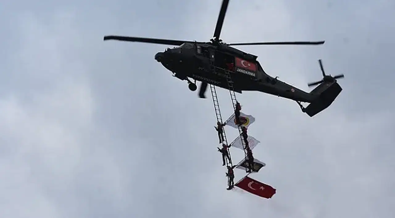 Jandarma Çelik Kanatlar 23 Nisan'da Rize'de gösteri uçuşu yapacak