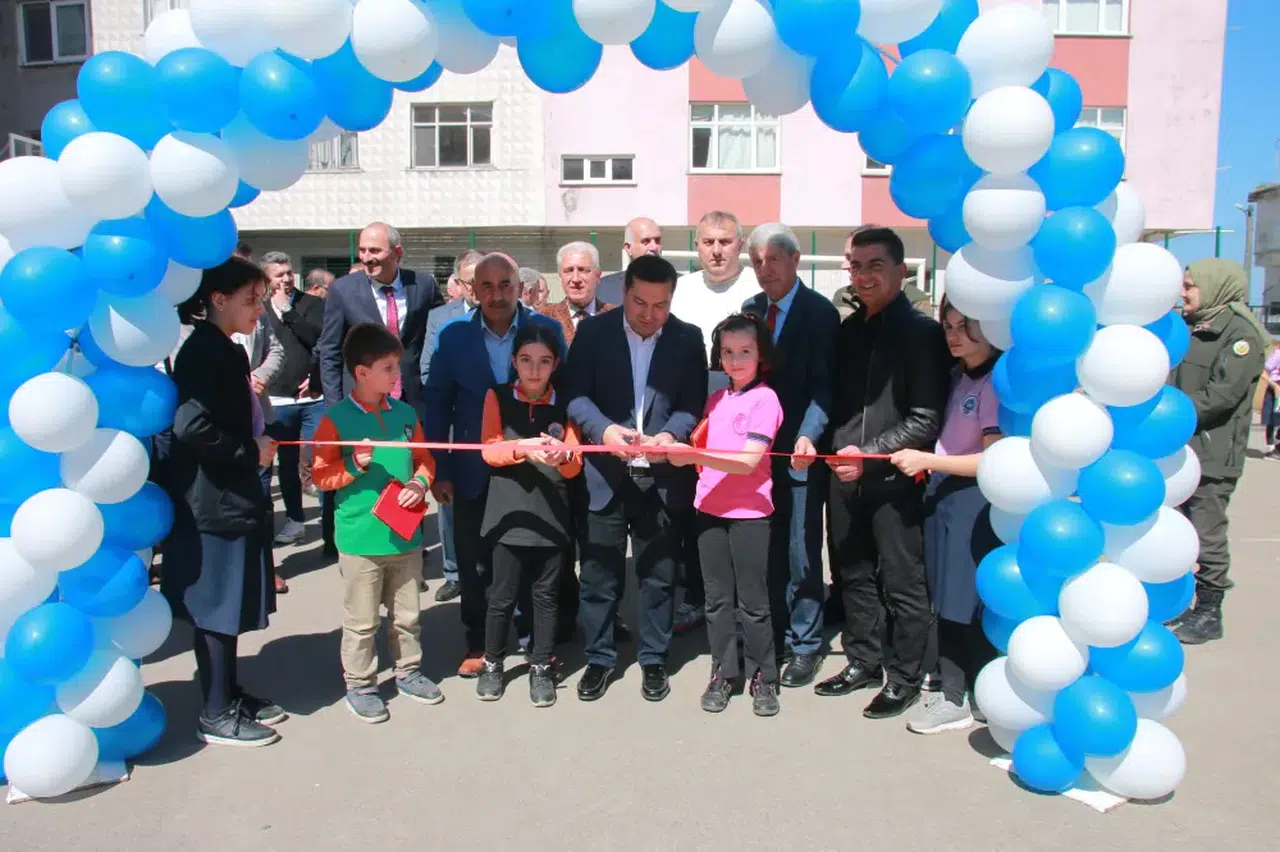Kaymakam Altay " Roman Karakterleri ve Yazarları Canlanıyor" etkinliğine katıldı
