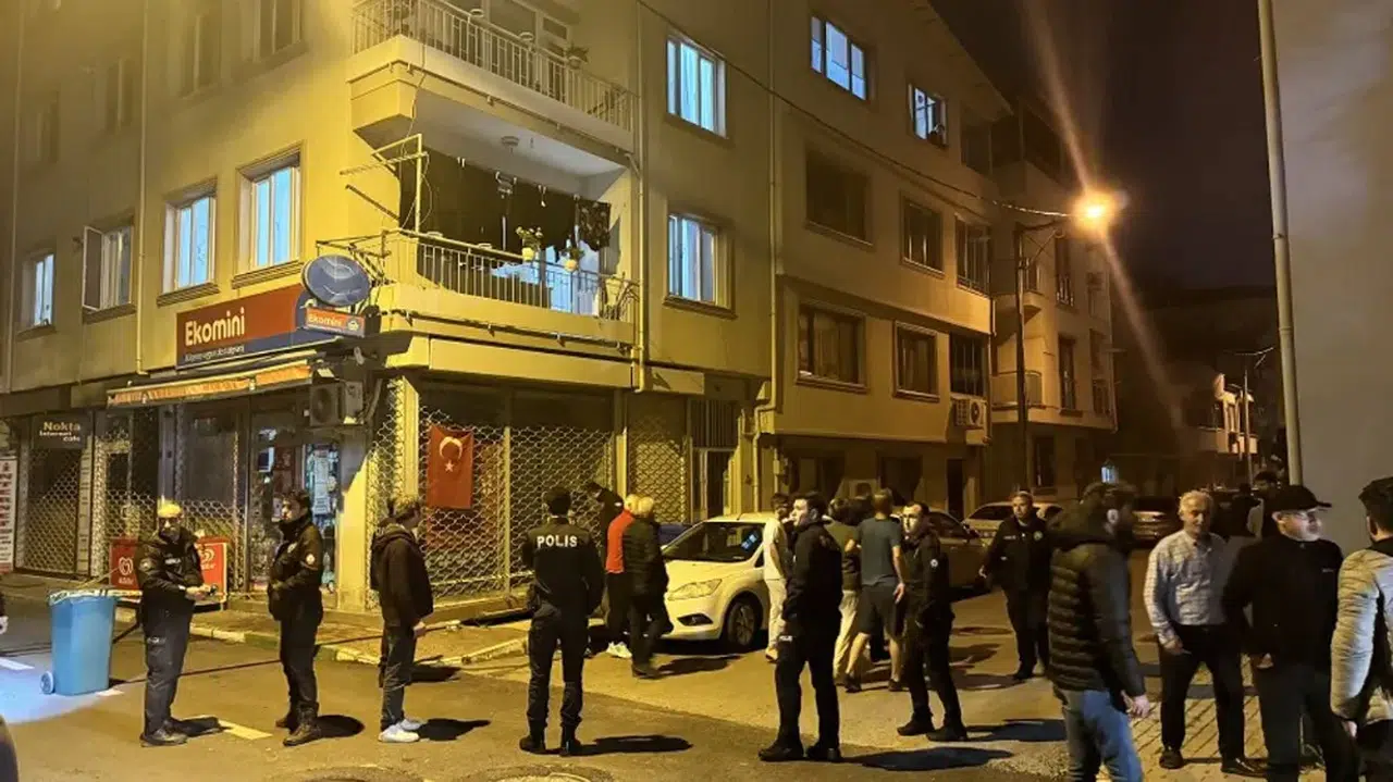 Kiracı, iş yeri sahibini silahla yaralandı