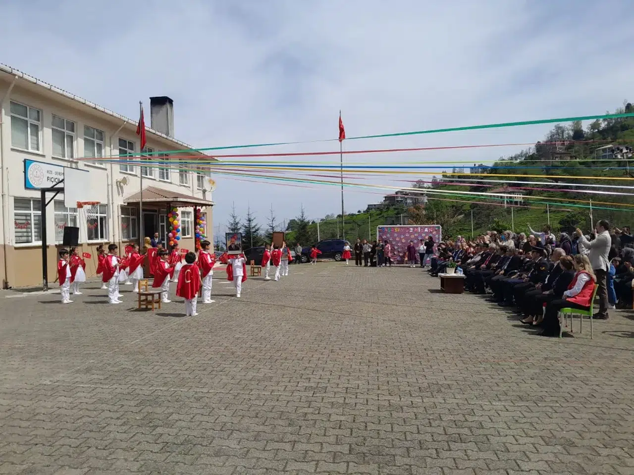 Derepazarı'nda 23 Nisan coşkusu yaşandı