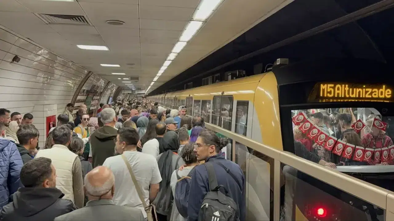 İstanbul'da tam 72 saat süren metro çilesi