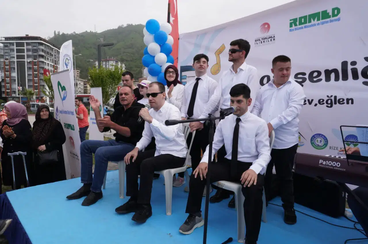 Rize'de engelli bireyler için "Sevgi Şenliği"