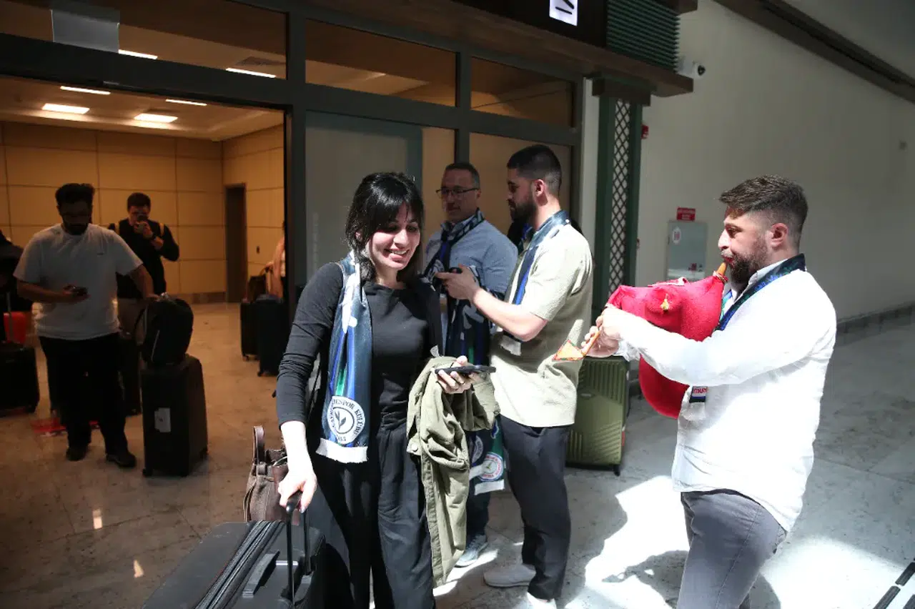 Rize'de yabancı turizm heyeti tulum eşliğinde karşılandı