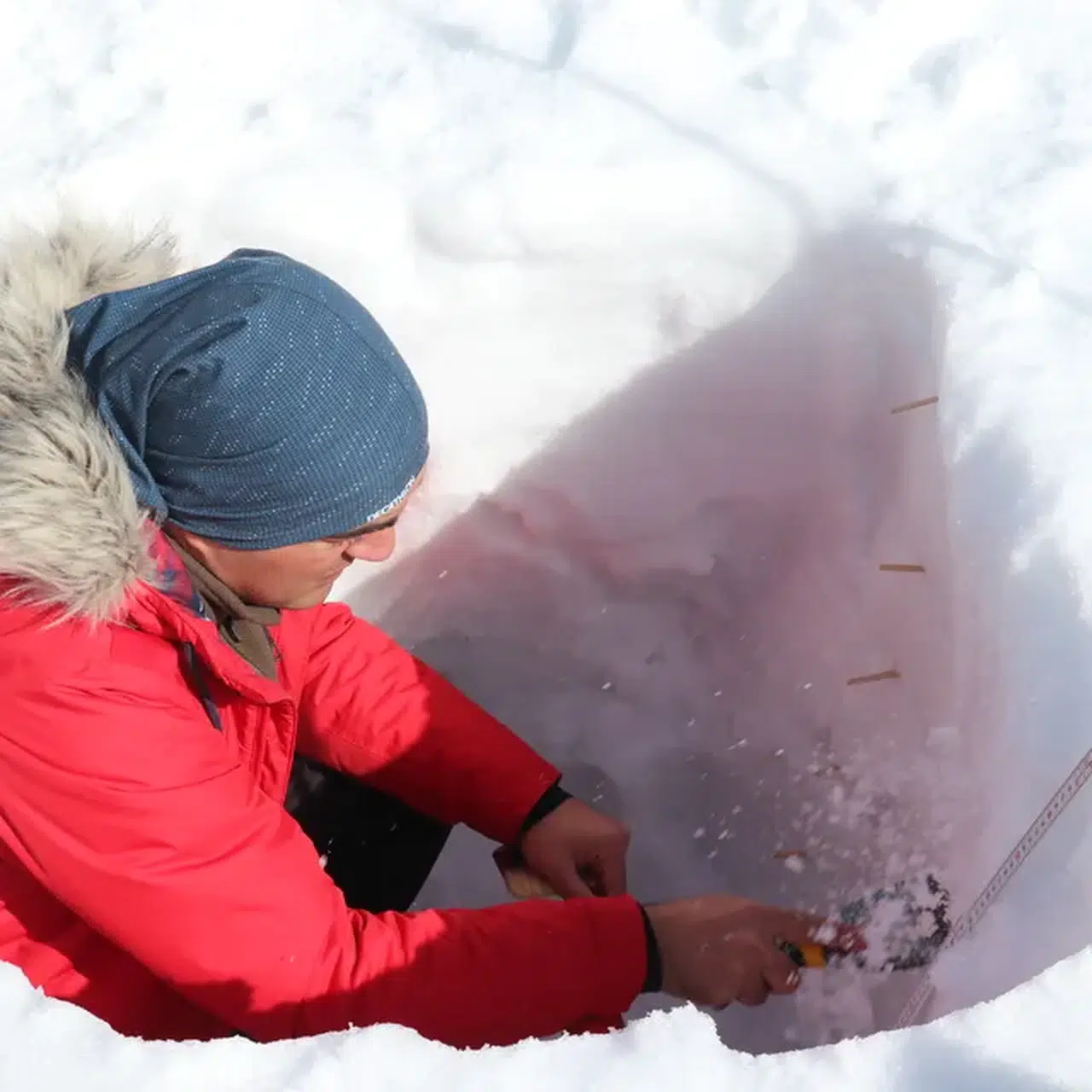 Palandöken Kayak Merkezi'nde güvenli pistler için çığ analizi yapılıyor