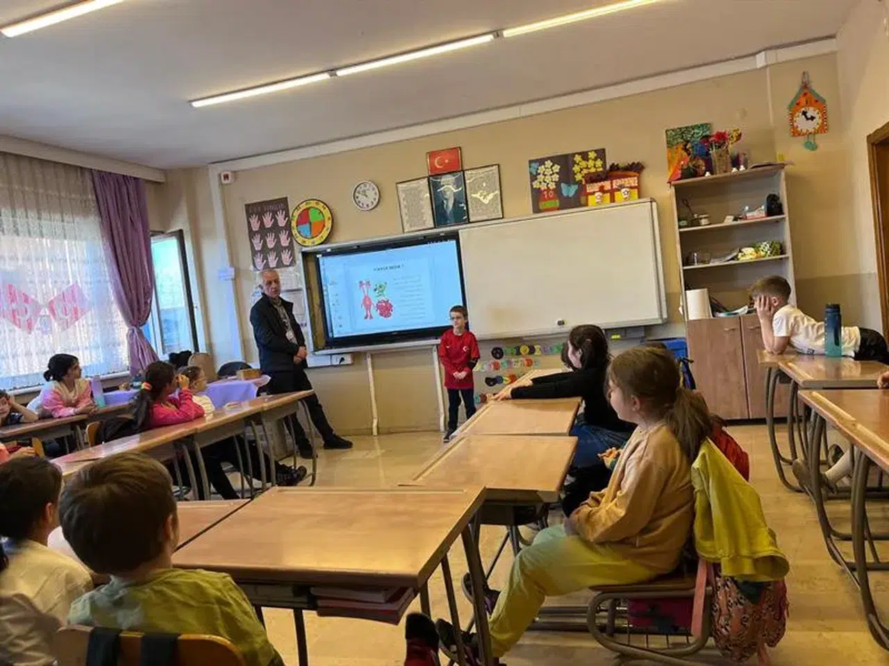 Tarım Müdürlüğü'nün okullardaki eğitimleri devam ediyor