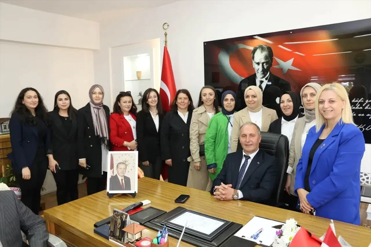 Arhavi Belediye Başkanı Turgay Ataselim'den vatandaşlara teşekkür