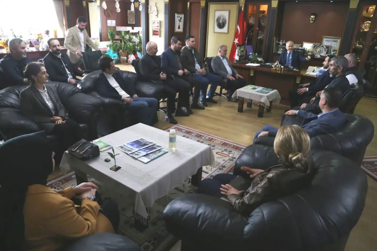 Ak Parti Merkez İlçe teşkilatı'ndan Rahmi Metin'e ziyaret