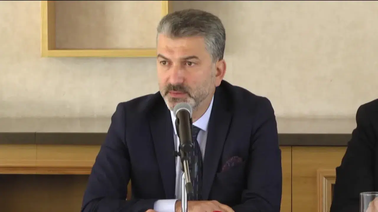 Trabzon AKP'de Kongre Heyecanı: Mumcu'ya Rakip Çebi mi Olacak?