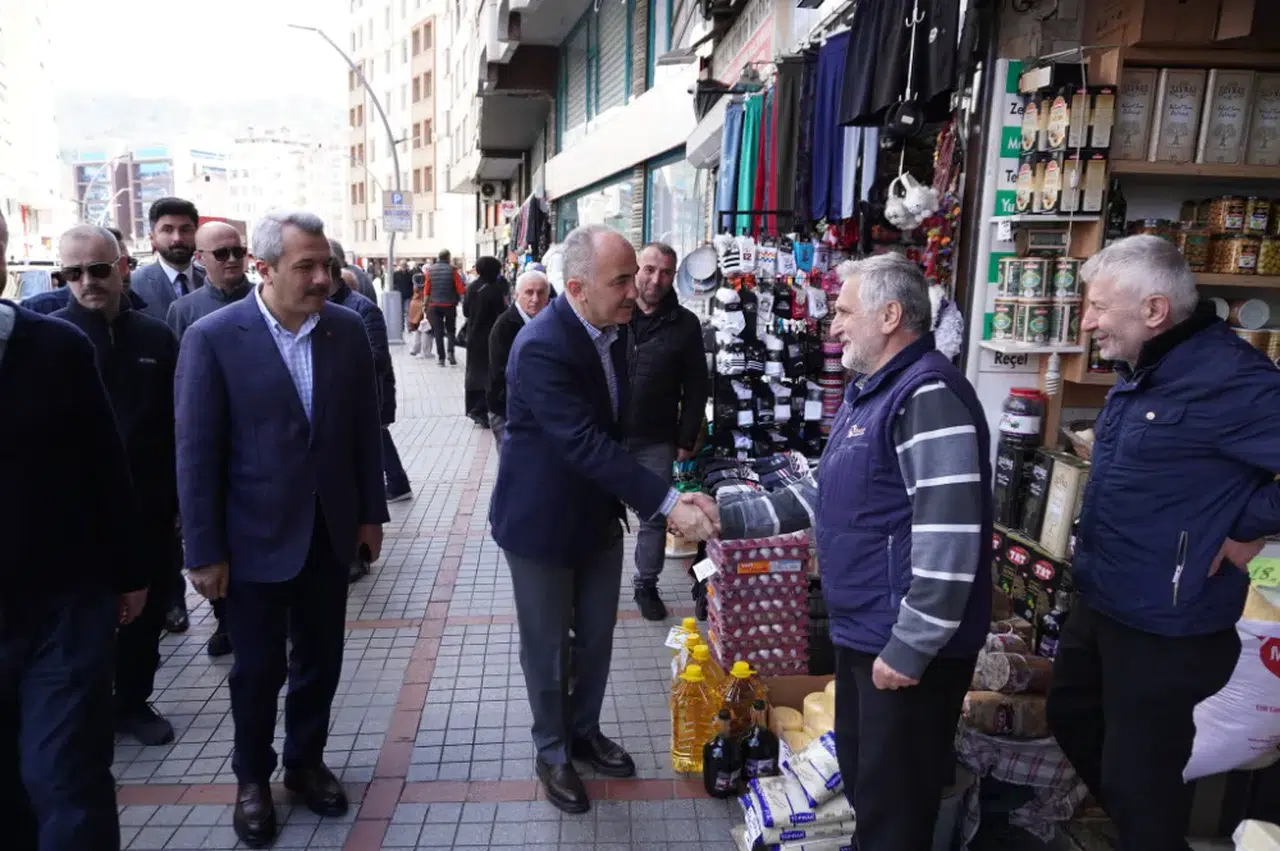 Vali Baydaş ve Başkan Metin esnafı ziyaret etti