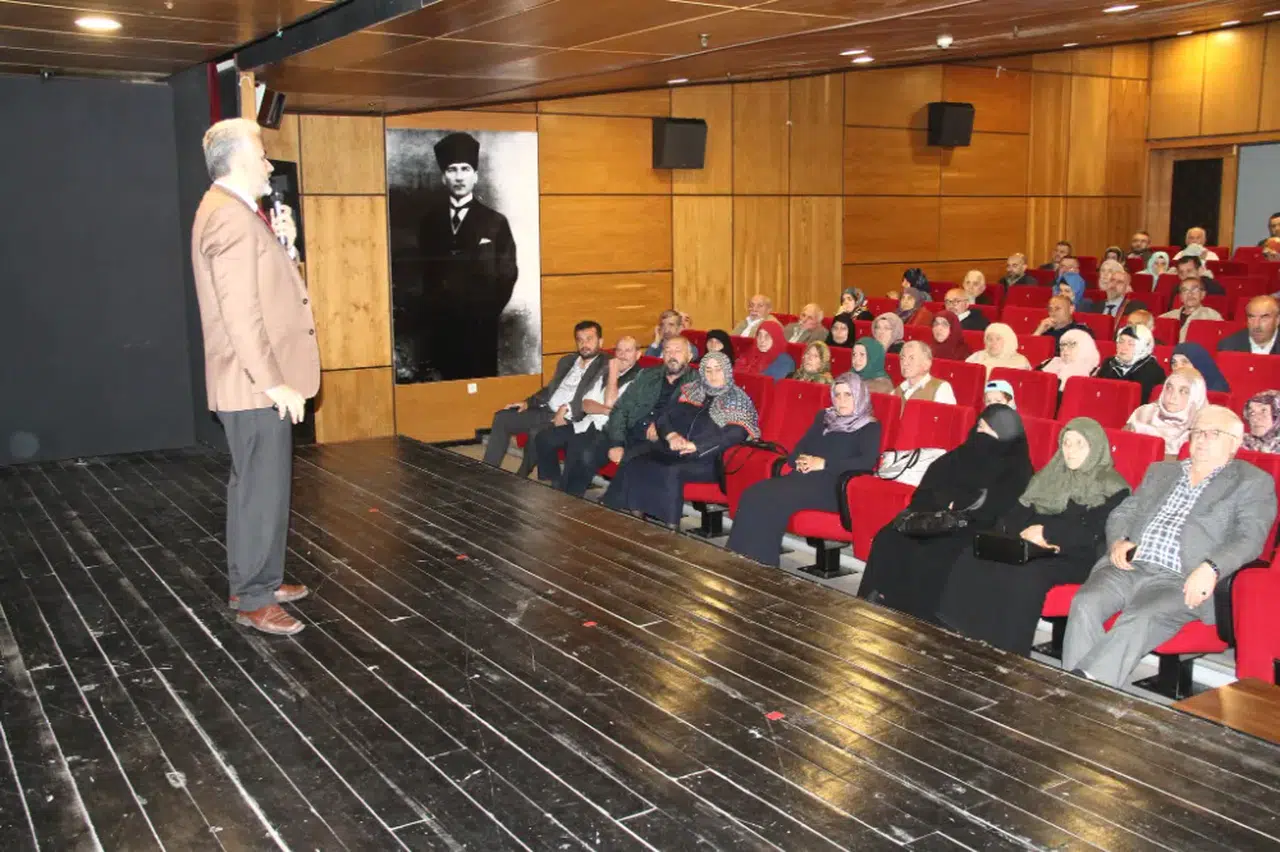 Rize'de hacı adaylarına eğitim semineri düzenlendi