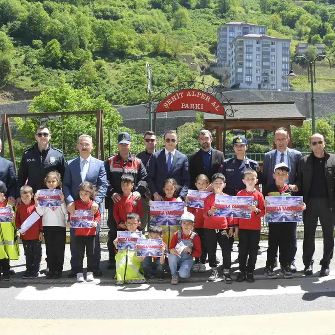 Şalpazarı'nda "Karayolu Trafik Güvenliği Haftası" etkinliği düzenlendi