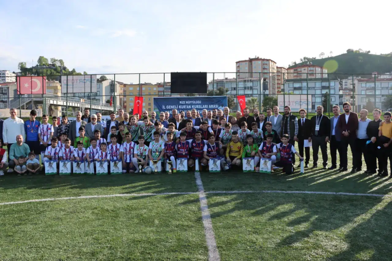 Vali Baydaş "Kur'an Kursları Arası Kardeşlik Futbol Turnuvası" finaline katıldı