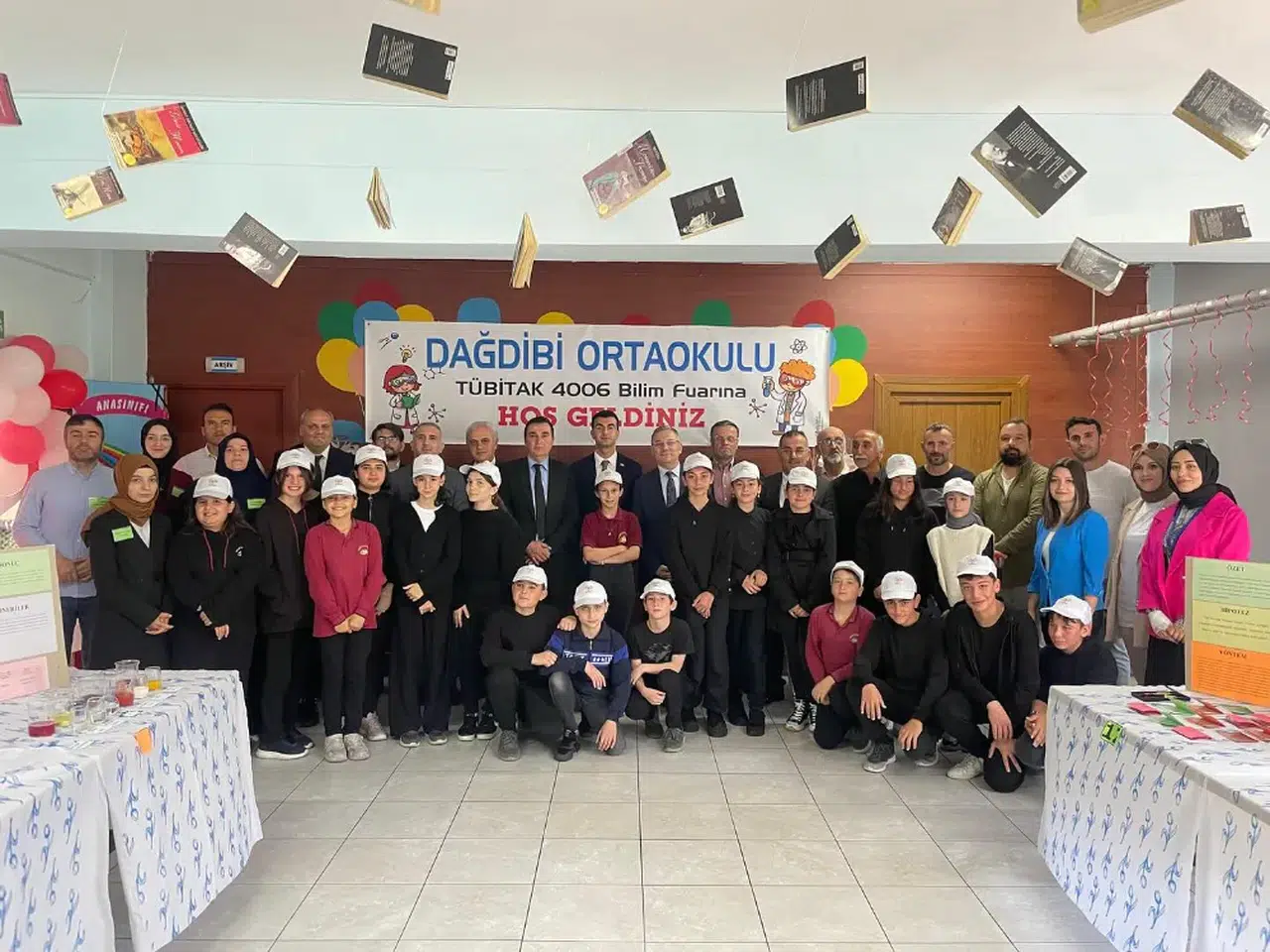 Kalkandere Dağdibi Ortaokulu'nda TÜBİTAK Bilim Fuarı düzenlendi