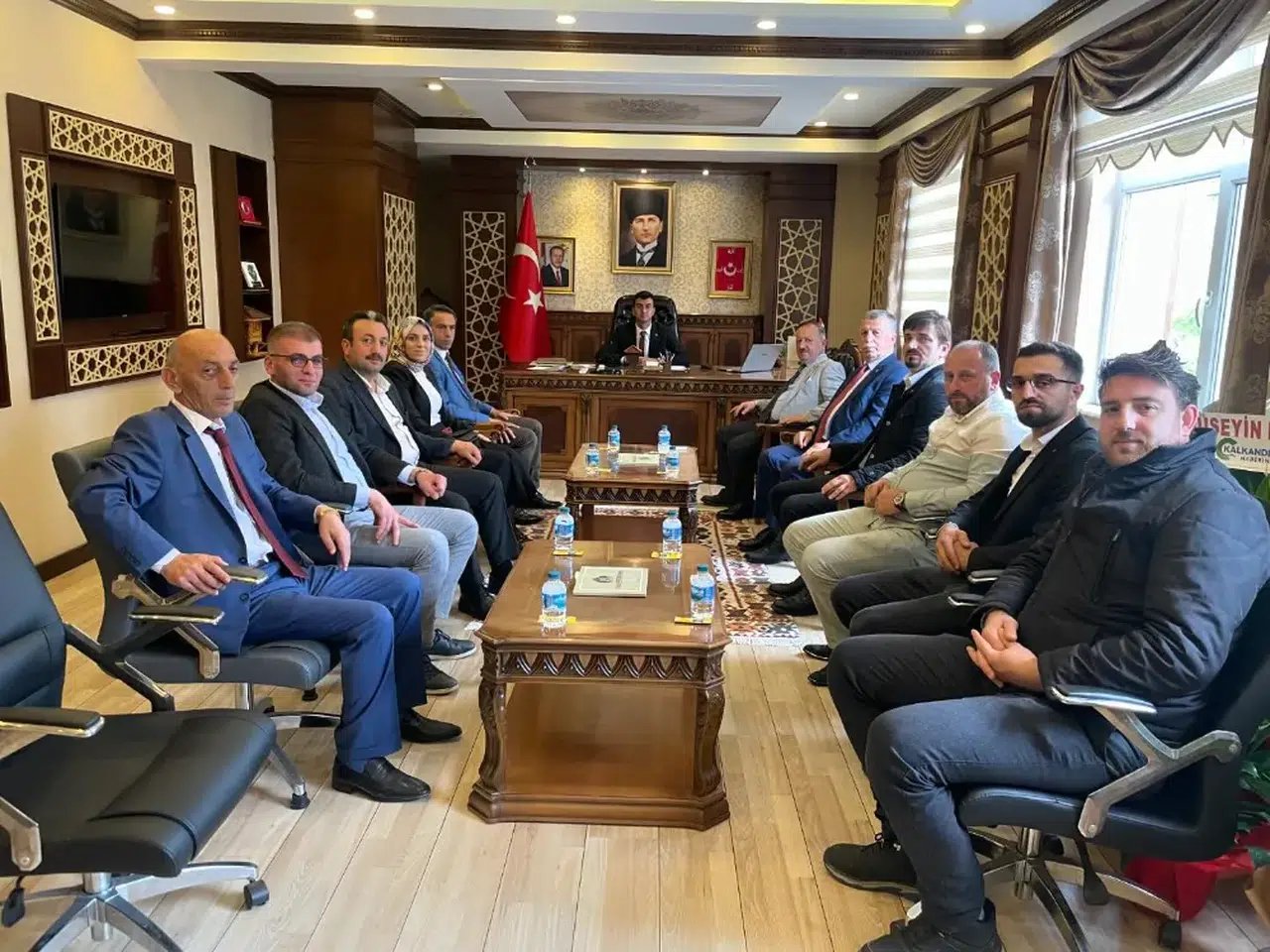 Ak Parti İlçe Teşkilatı'ndan yeni Kaymakam Alpay Dinçel'e ziyaret