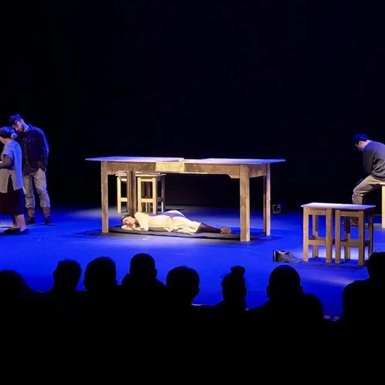 Trabzon'da "Çığ" adlı tiyatro oyunu sahnelendi