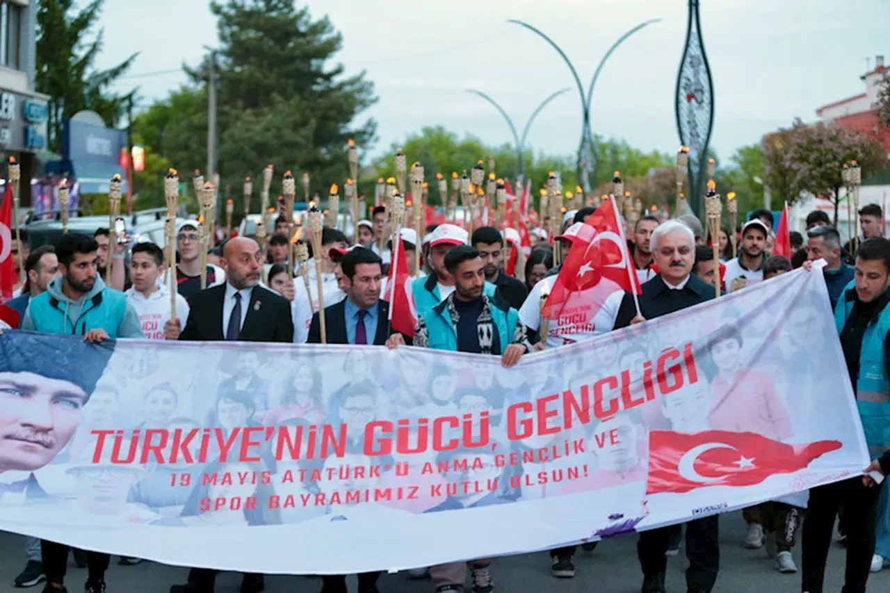 Bolu'da fener alayı düzenlendi