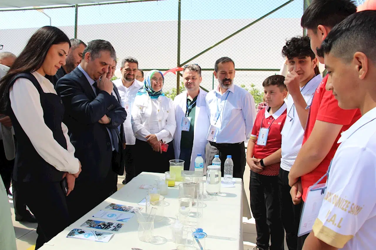 Öğrenciler Bilim Fuarı'nda becerilerini sergiledi