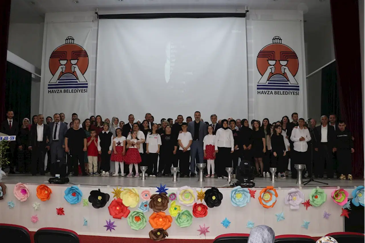 Havza'da Engelliler Haftası'nda özel öğrencilerden program