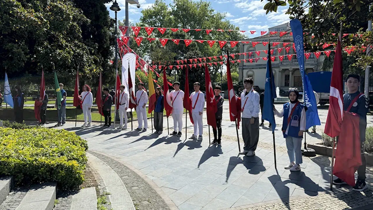 Samsun ve Çorum'da Gençlik Haftası kutlamaları başladı