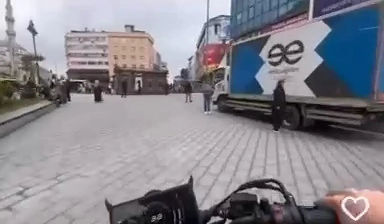 İstanbul-Gaziosmanpaşa'da polisten kaçan motosikletliye 5 bin lira ceza yazıldı