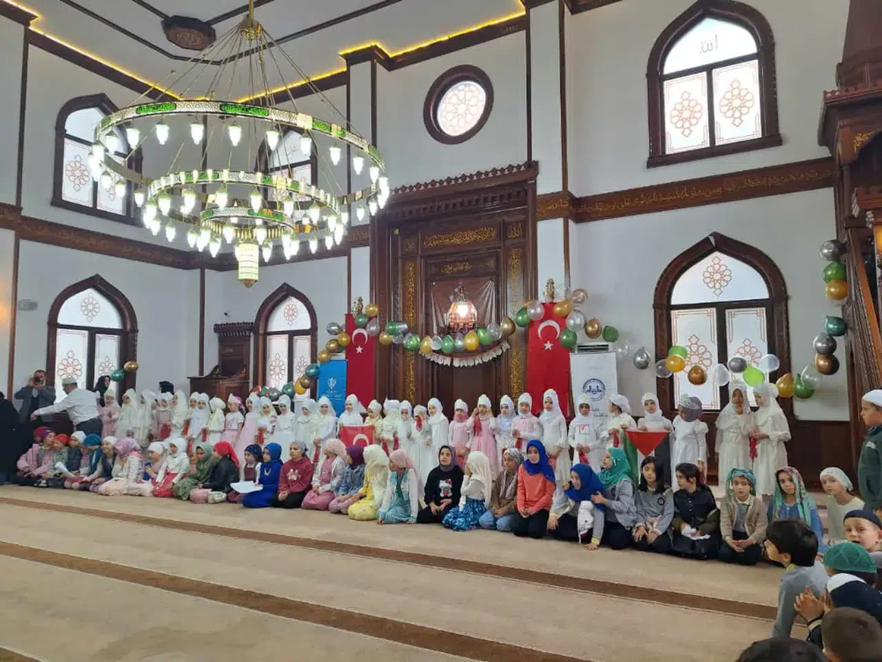 Rize Müftülüğü tarafından 7-10 yaş grubu öğrencilere Kur'an Merasimi yapıldı