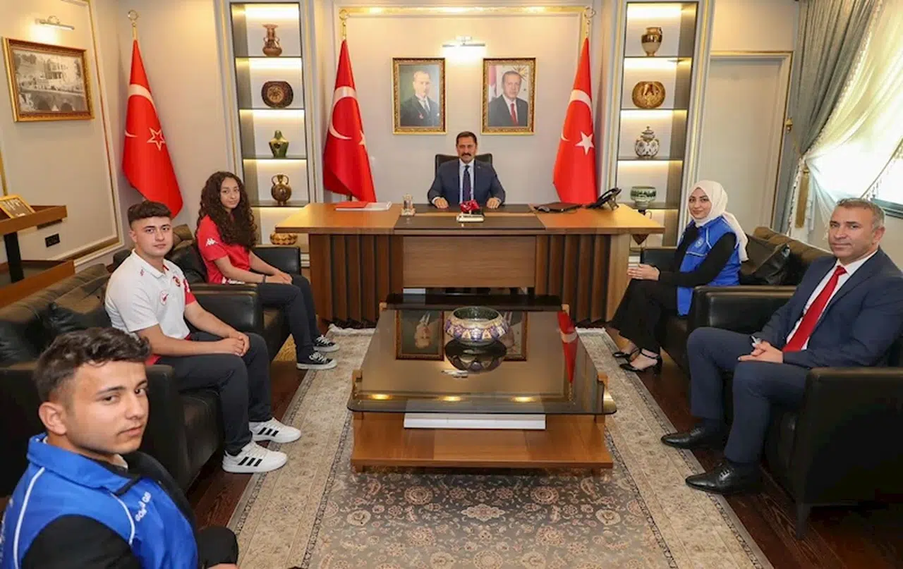 Vali Masatlı, milli sporcuları kabul etti 