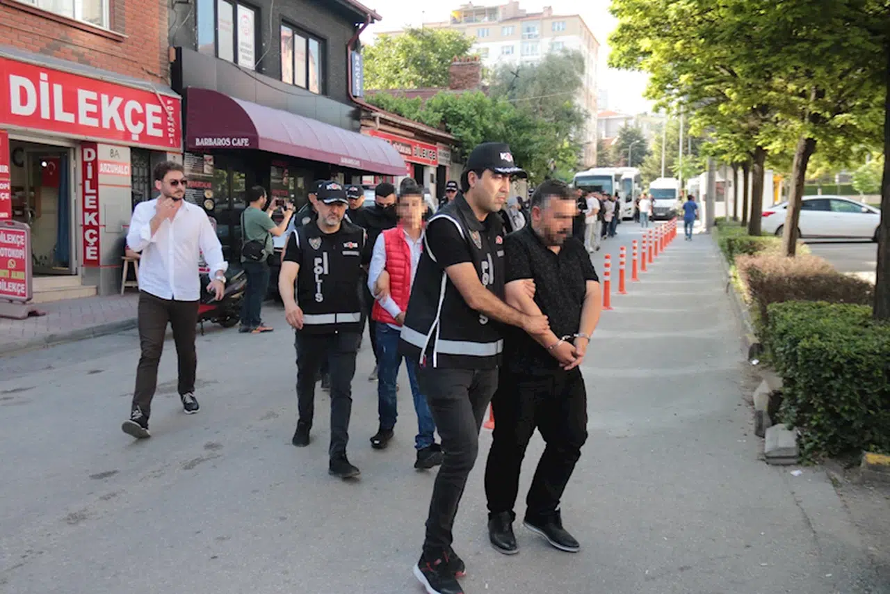 Sahte dekontla ikinci el otomobil dolandırıcılığında sanıklara 118 yıla kadar hapis istemi