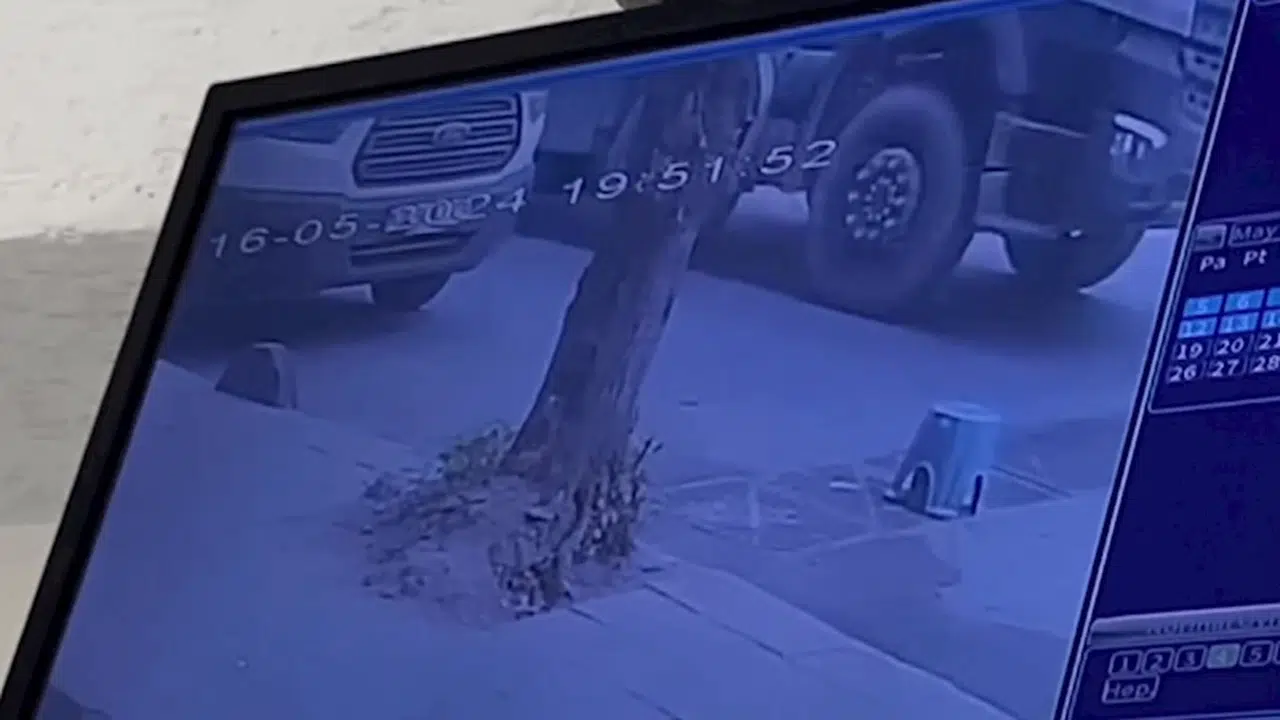 İstanbul- Küçükçekmece'de beton mikserinin çarptığı kadın hayatını kaybetti