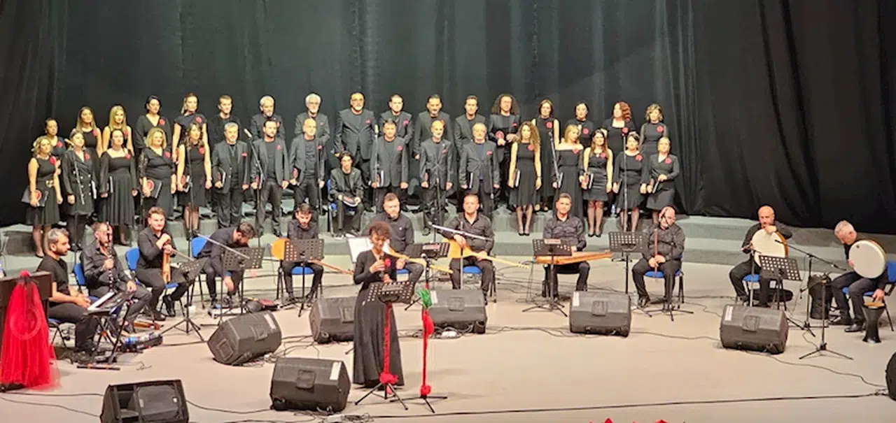 Trabzon'da öğretmenlerden oluşan koro konser verdi