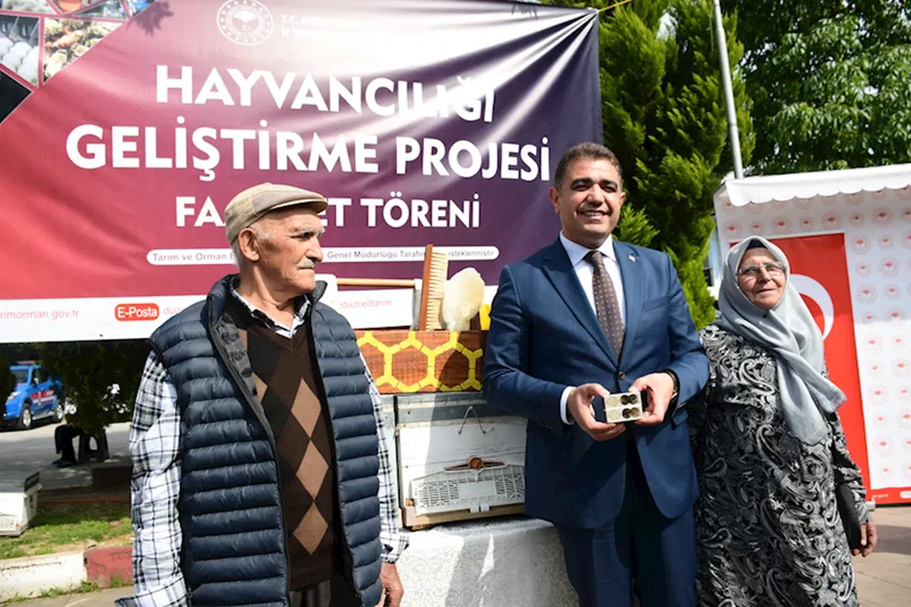Düzce'de 30 arıcıya ana arı ve arı kolonisi desteğinde bulunuldu