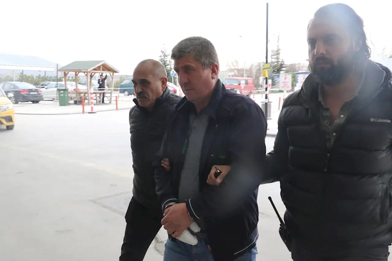 Rus eşini 14 kez bıçaklayıp öldüren sanığın 'mesaj' iddiasına telefon inceleme kararı