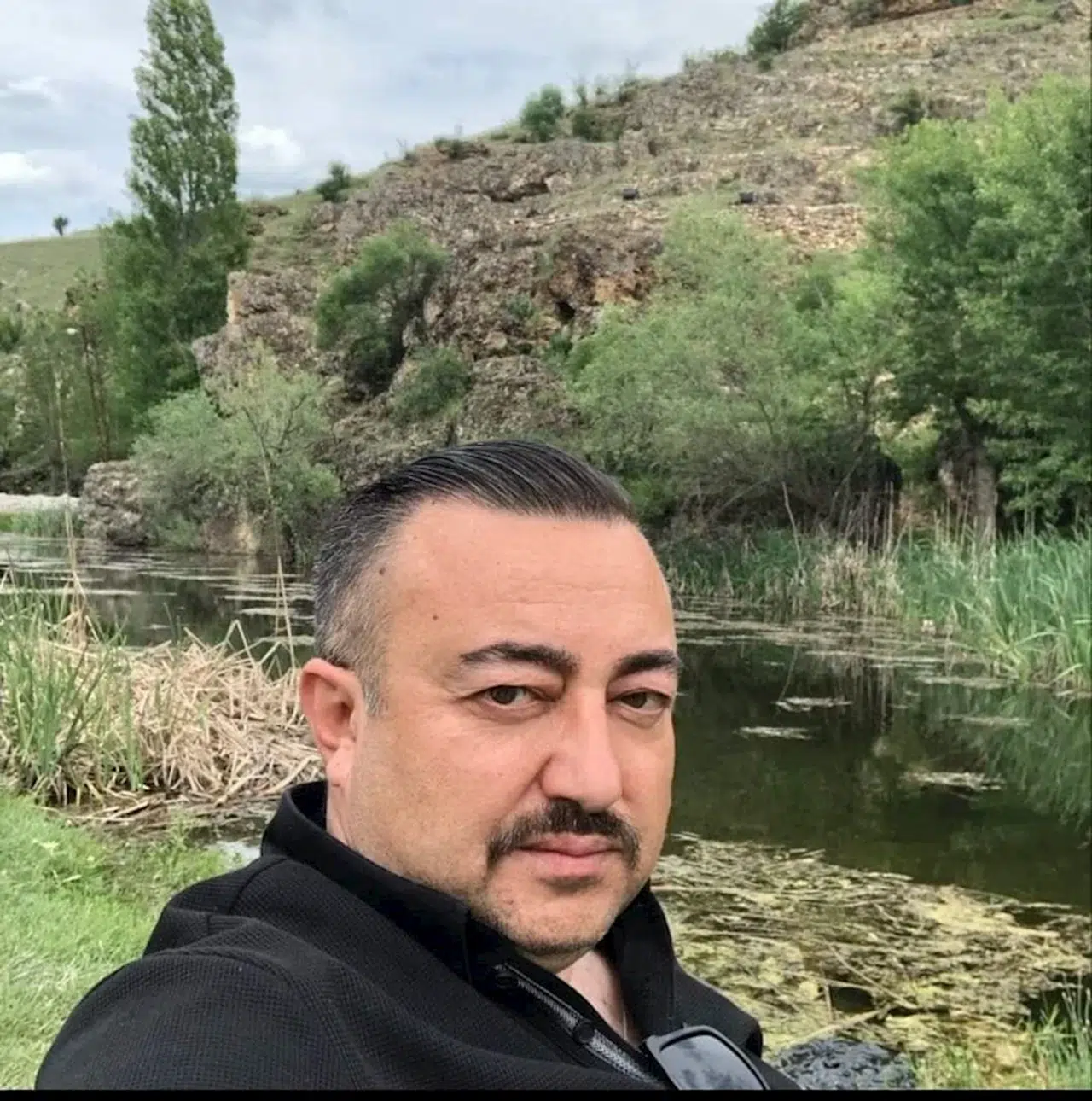 Emekli polisin alacak tartışmasında öldürdüğü müteahhit, toprağa verildi